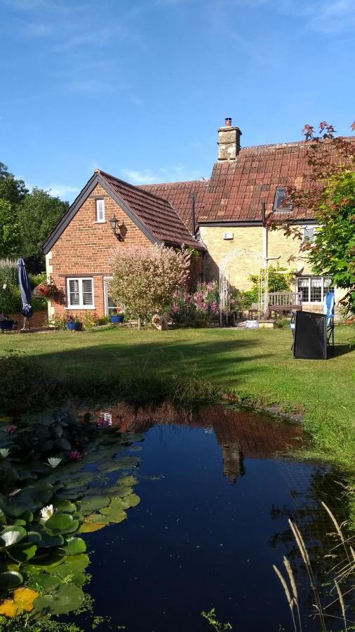 Talbot House Lacock Exterior foto
